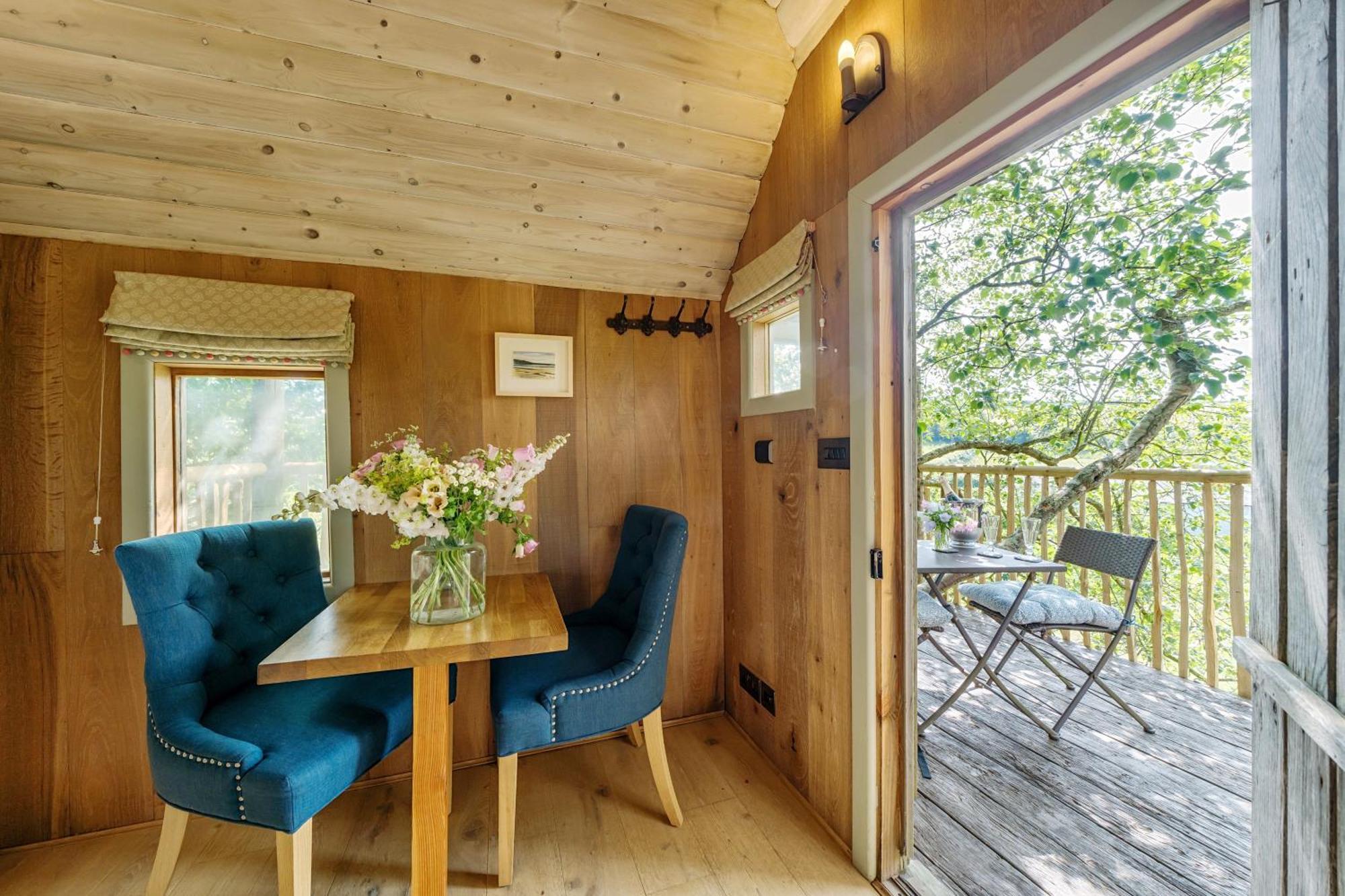 The Treehouse At Salcombe Farm Villa Dış mekan fotoğraf