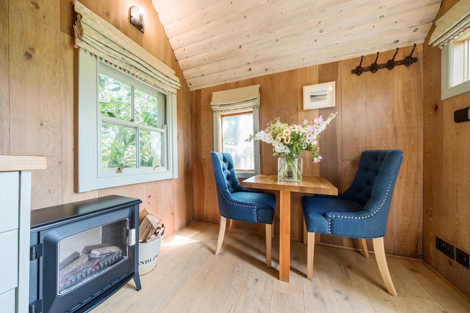 The Treehouse At Salcombe Farm Villa Dış mekan fotoğraf