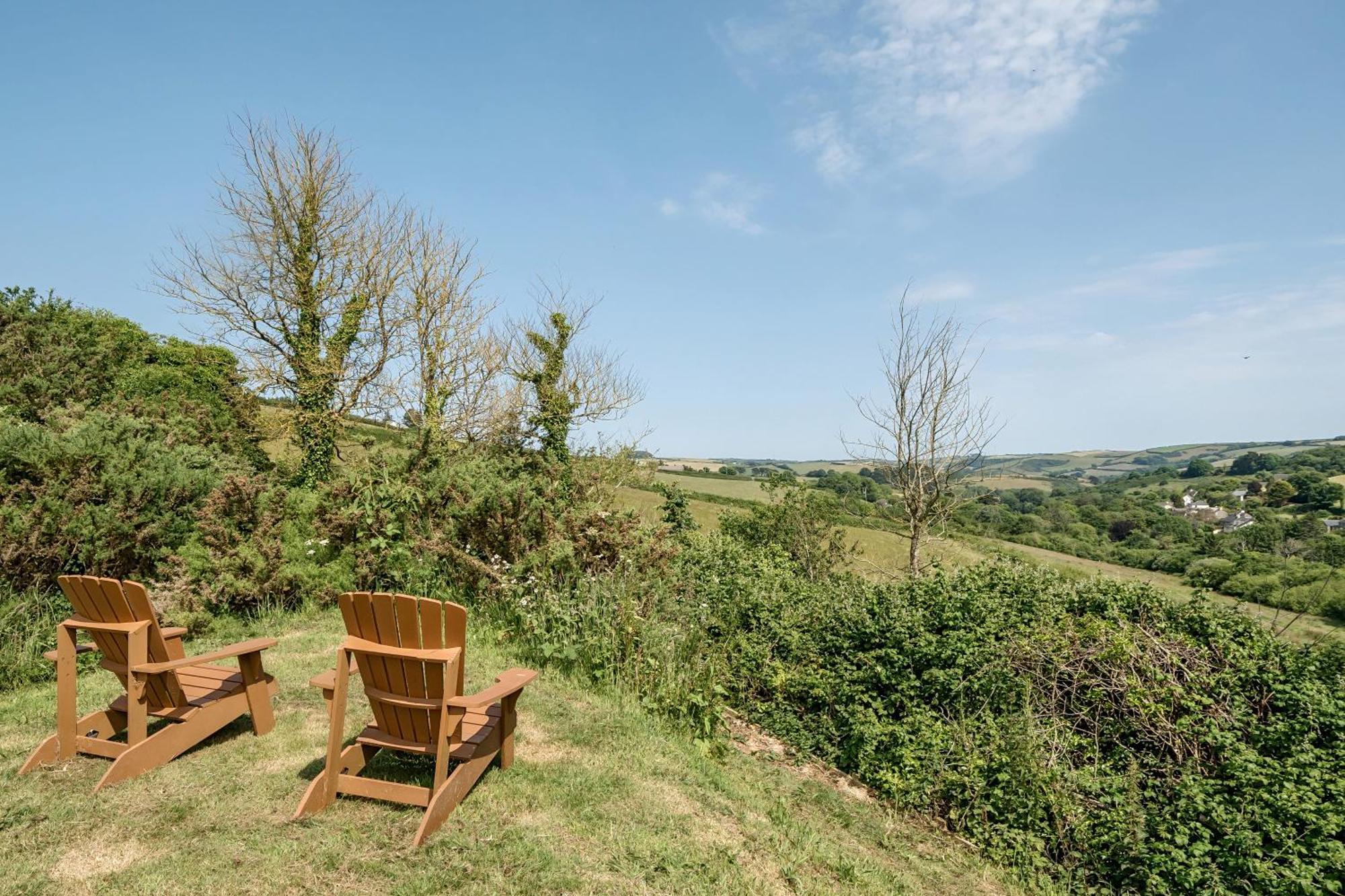 The Treehouse At Salcombe Farm Villa Dış mekan fotoğraf